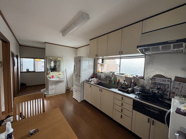 －三丁目不動産ー　秩父市番場町　1.2階RC造　3階木造のキッチン