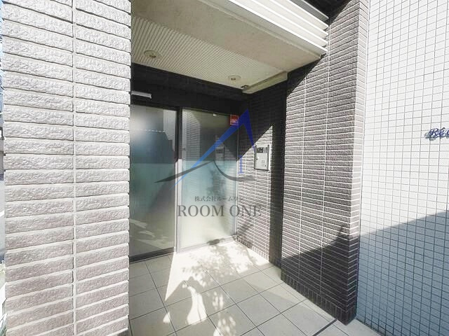 リヴェール三軒茶屋のエントランス|エントランスです。