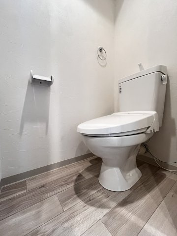 大阪市旭区赤川４丁目の賃貸マンションのトイレ