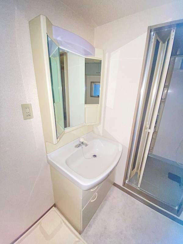 ウィンベルデュエット恵比寿４の独立洗面台