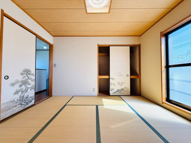 東松山市砂田町　中古戸建の和室|２階 西側和室