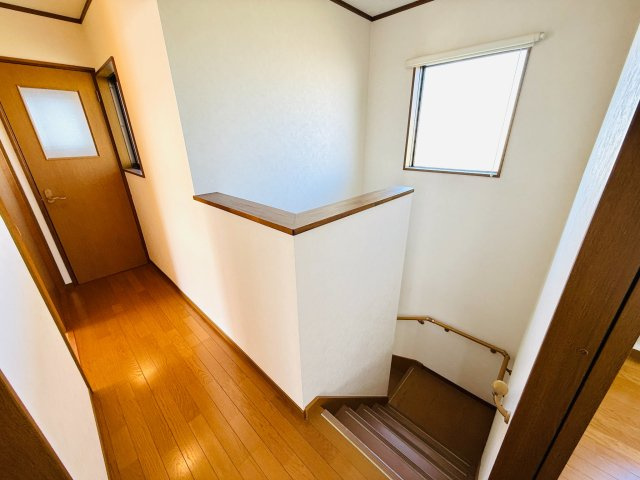 東松山市砂田町　中古戸建の内装|２階廊下