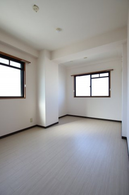 【寝室】 | ホワイトロートス