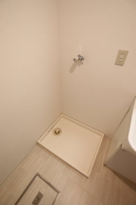 【設備】 | ホワイトロートス | 室内洗濯機置場