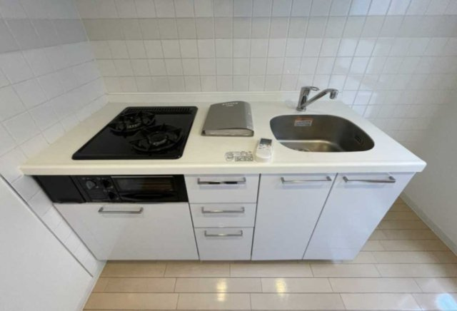 ミリアレジデンス桜新町　敷金０　礼金０　ペット相談のキッチン