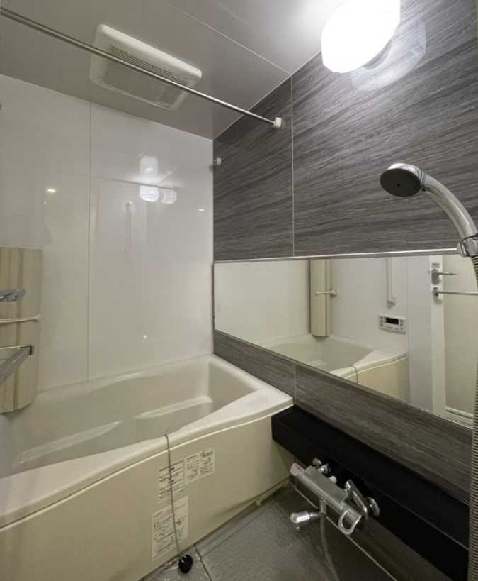 ミリアレジデンス桜新町　敷金０　礼金０　ペット相談の浴室