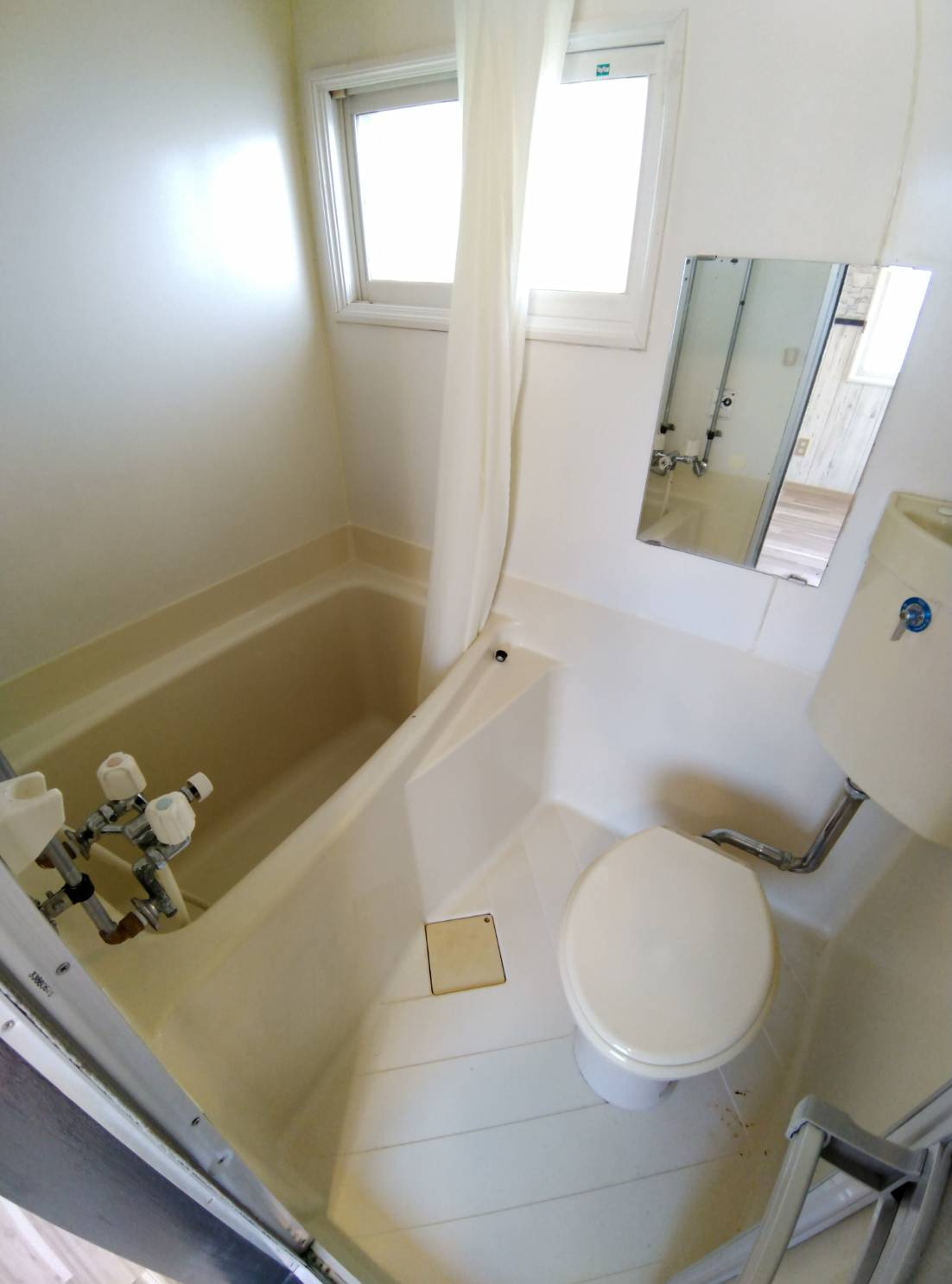 ハイツリバーサイドの設備