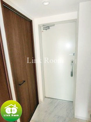 グランジット森下の玄関