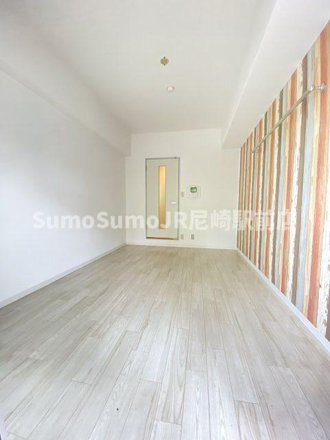 メインステージ武庫川の寝室|開放的な寝室です