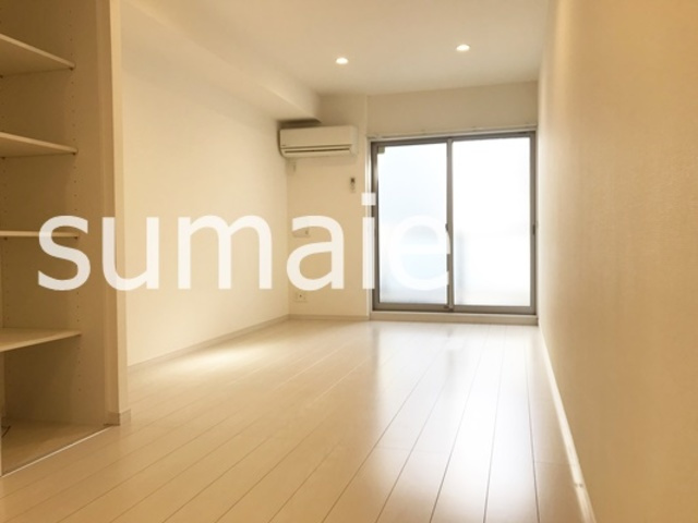 リブリ・すみれ草の居間・リビング|人気のフローリングです。