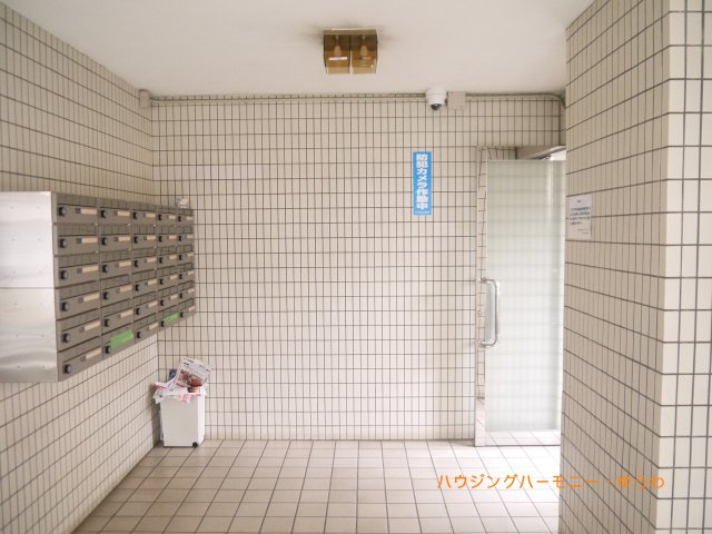 【その他共用部分】 | パレ・ドール巣鴨西 | 清潔感と歓迎感があるエントランスホールとなります。