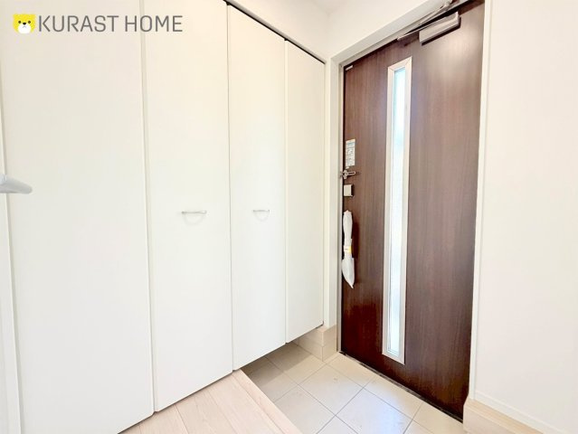 向日市森本町前田　新築戸建の玄関