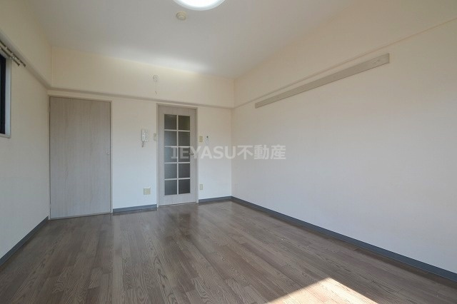 エンゼルハート加古町の洋室