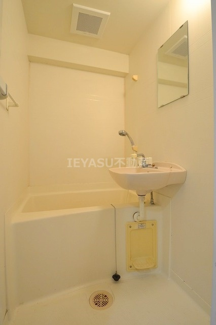 エンゼルハート加古町の浴室