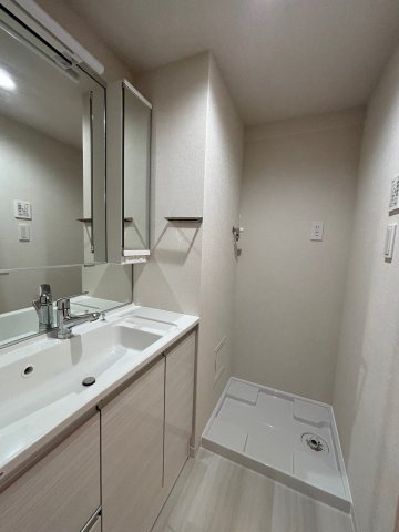ライオンズマンション杁中ガーデンC棟の独立洗面台