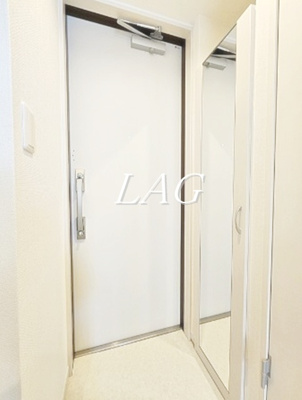 【玄関】 | リブリ・スーベニア | 玄関です。