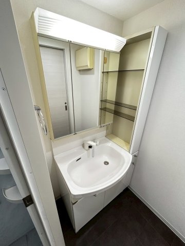 【独立洗面台】