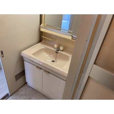 【洗面所】 | パークビュー北本 | 明るい洗面所です