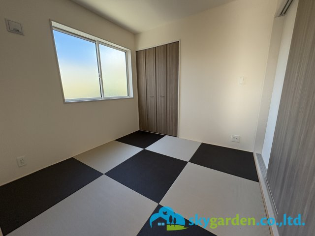 藤沢市用田　新築戸建　全2棟1号棟の和室|リビングとつながる和室