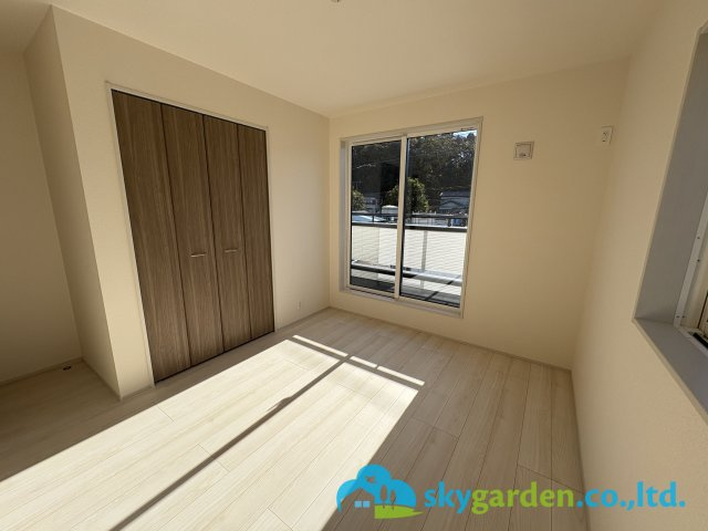 藤沢市用田　新築戸建　全2棟1号棟の洋室