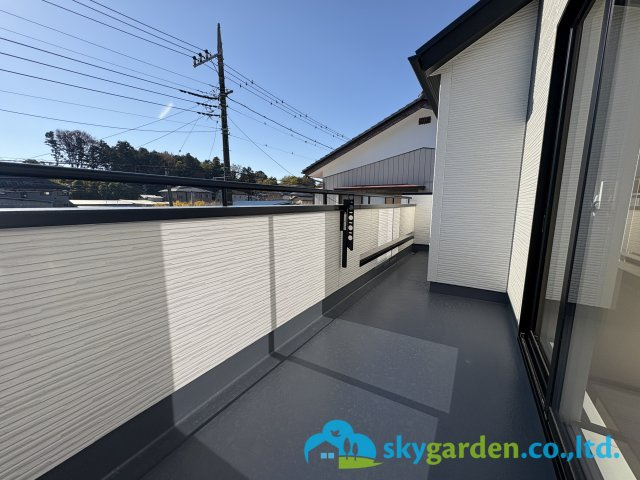 藤沢市用田　新築戸建　全2棟1号棟のバルコニー