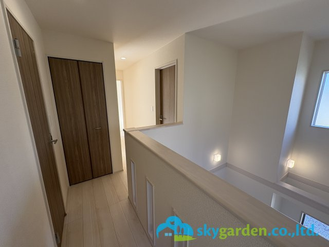 藤沢市用田　新築戸建　全2棟1号棟の内装|２階廊下の様子