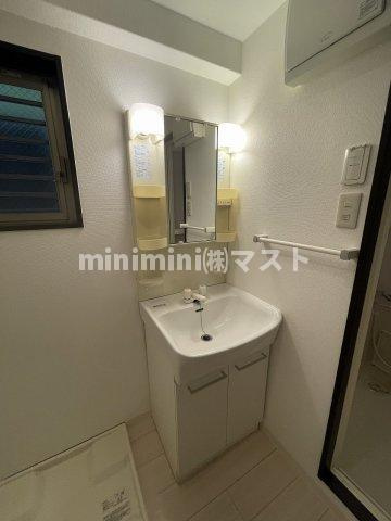 S-FORT弁天町の洗面所