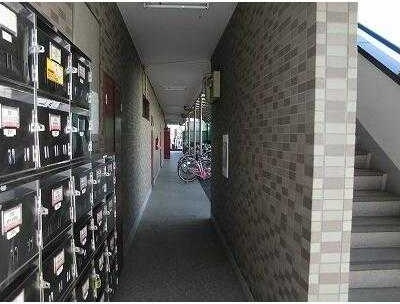 センチュリー小平のエントランス