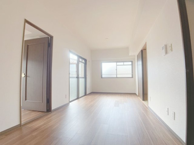 【居間・リビング】 | シャトレ大堀【名古屋市賃貸・ファミリータイプ】