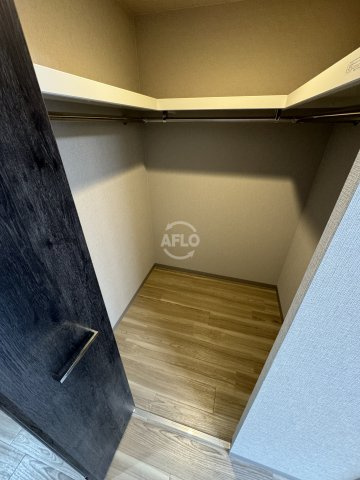 リヴェント難波サウスの収納|リヴェント難波サウス　ウォークインクローゼット