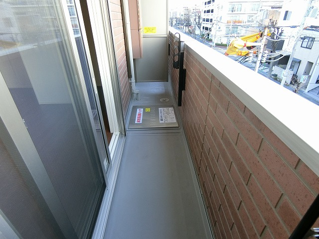【バルコニー】