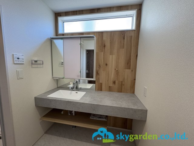 藤沢市用田　新築戸建　全2棟2号棟の独立洗面台|使いやすい独立洗面台です