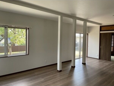 【居間・リビング】 | 熊取町桜が丘1丁目戸建