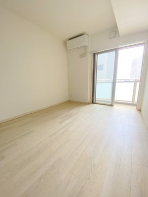 【寝室】 | ドゥーエ川口 | 開放的な寝室です