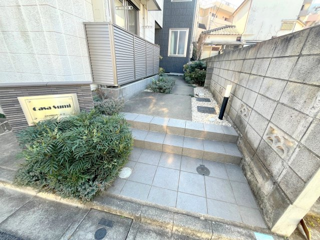Ｃａｓａ　Ｓｕｍｉのエントランス|★アプローチ★