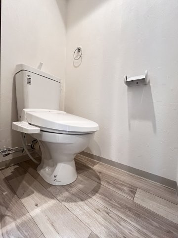 大阪市旭区赤川４丁目の賃貸マンションのトイレ