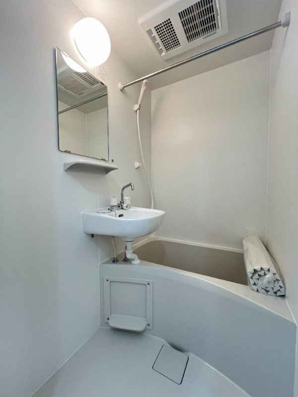 ドマーニ扇の浴室