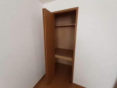 【バルコニー】 | サンエイトＤ