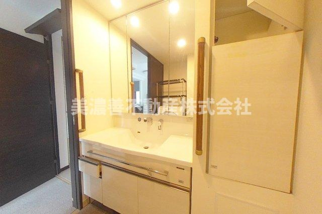 ６６０７５　モアグレース茜部Ⅳ　の洗面所