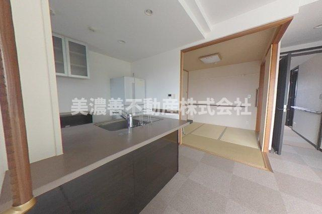 ６６０７５　モアグレース茜部Ⅳ　のキッチン