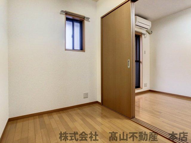 ロイヤルヒルズアネックスの洋室