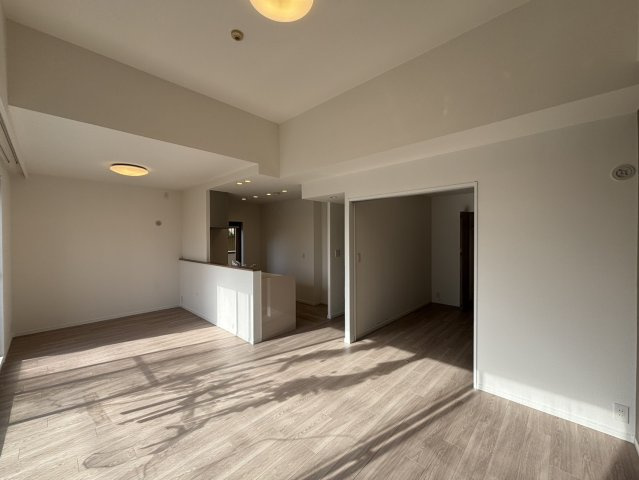 北五葉パーク・ホームズの居間・リビング