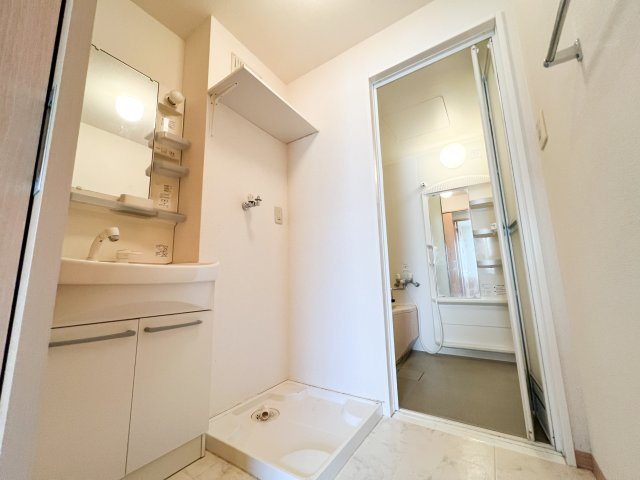 セジュール ﾓﾅﾘｴの洗面所