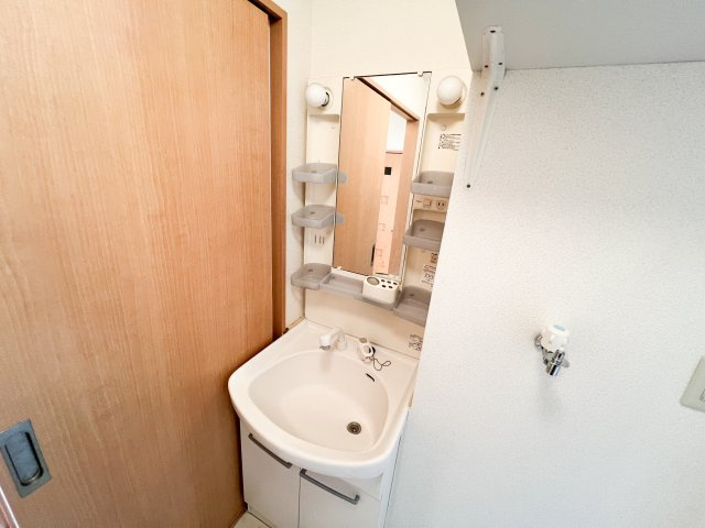 セジュール ﾓﾅﾘｴの独立洗面台