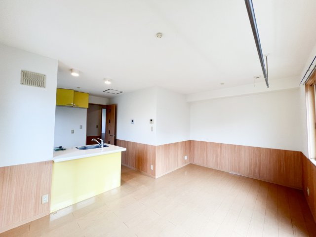 セジュール ﾓﾅﾘｴの居間・リビング