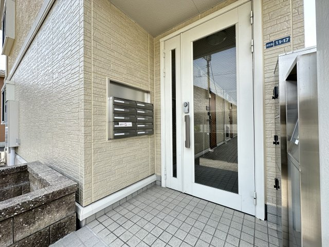 セジュール ﾓﾅﾘｴのエントランス