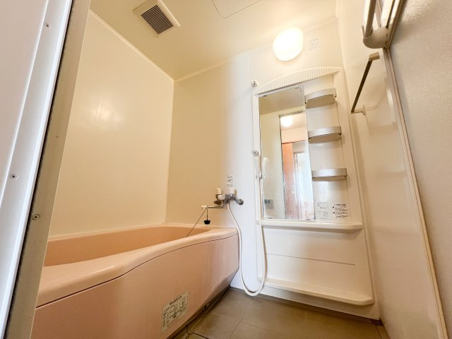 セジュール ﾓﾅﾘｴの浴室