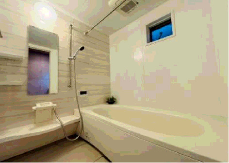 尼崎市西難波町　中古戸建の浴室