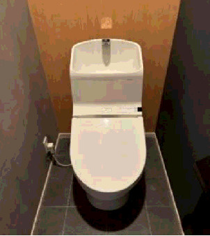 尼崎市西難波町　中古戸建のトイレ