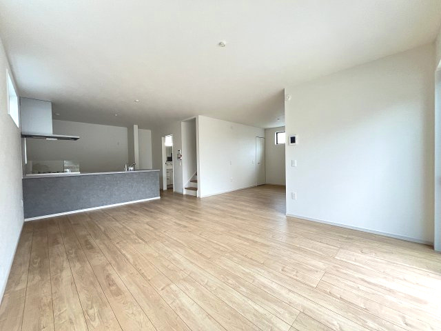 【居間・リビング】 | 福岡市南区中尾2丁目3期　1号棟（全1棟）【仲介手数料無料・0円】 | 現地写真。